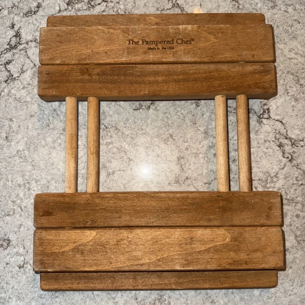 Vintage Pampered Chef Wood Trivet Adjustable Casserole Cooling Stoneware Baking